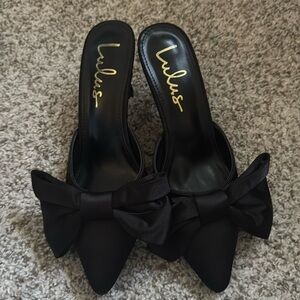 Black Bow Heels